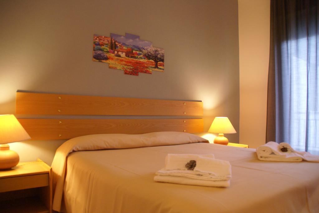 Hotel Rasula Alta Гравина-ди-Катания Экстерьер фото