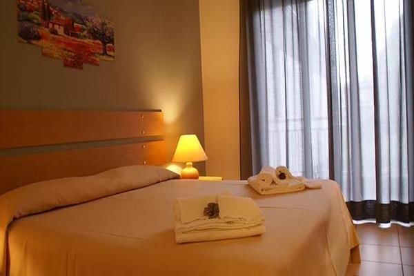Hotel Rasula Alta Гравина-ди-Катания Экстерьер фото